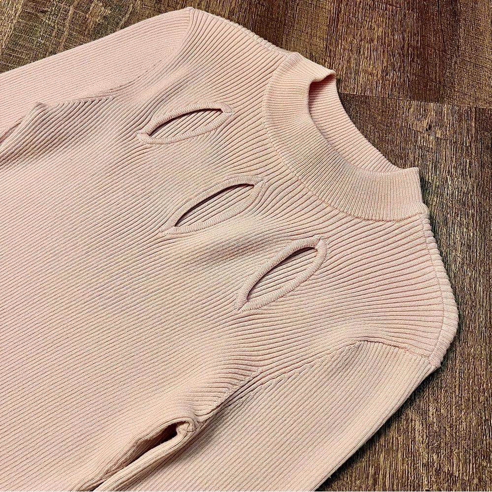 Candie’s Blush Pink Ribbed Keyhole Sweater M Bell Sleeve Knit Top - Picture 6 of 11